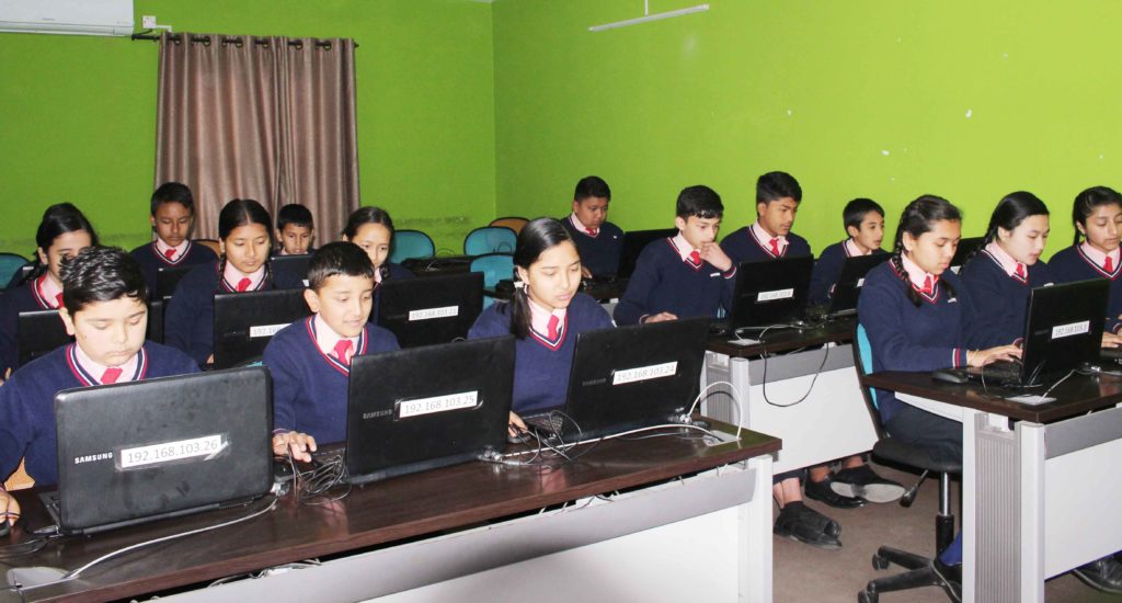 Computer & Technology Lab – Designed by Samsung